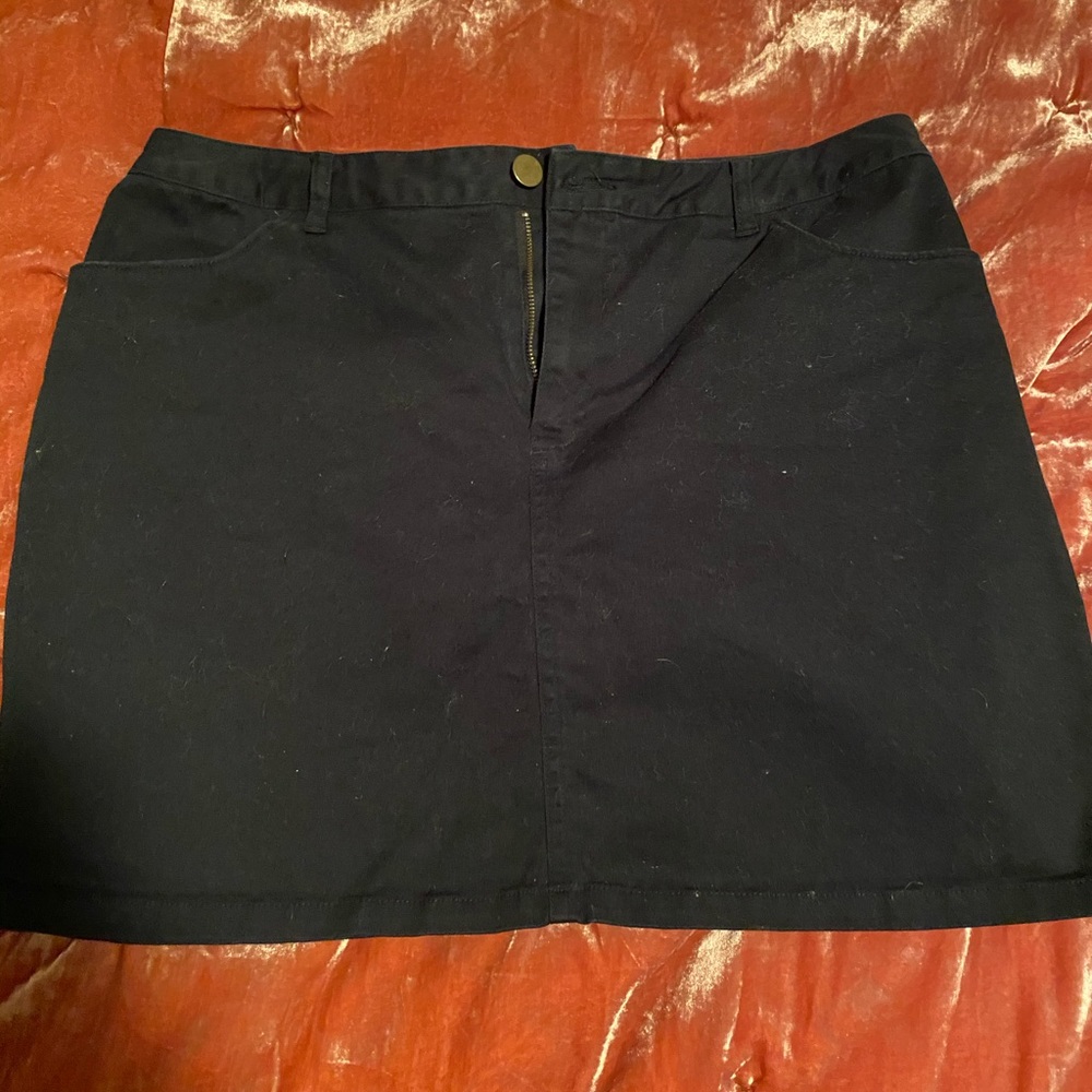 black skirt